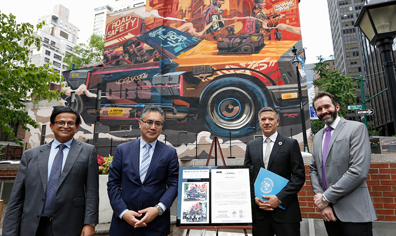Former UNITAR Executive Director (Nikhil Seth) at the opening of the Road Safety Mural, created by artist Dragon76 in New York City.